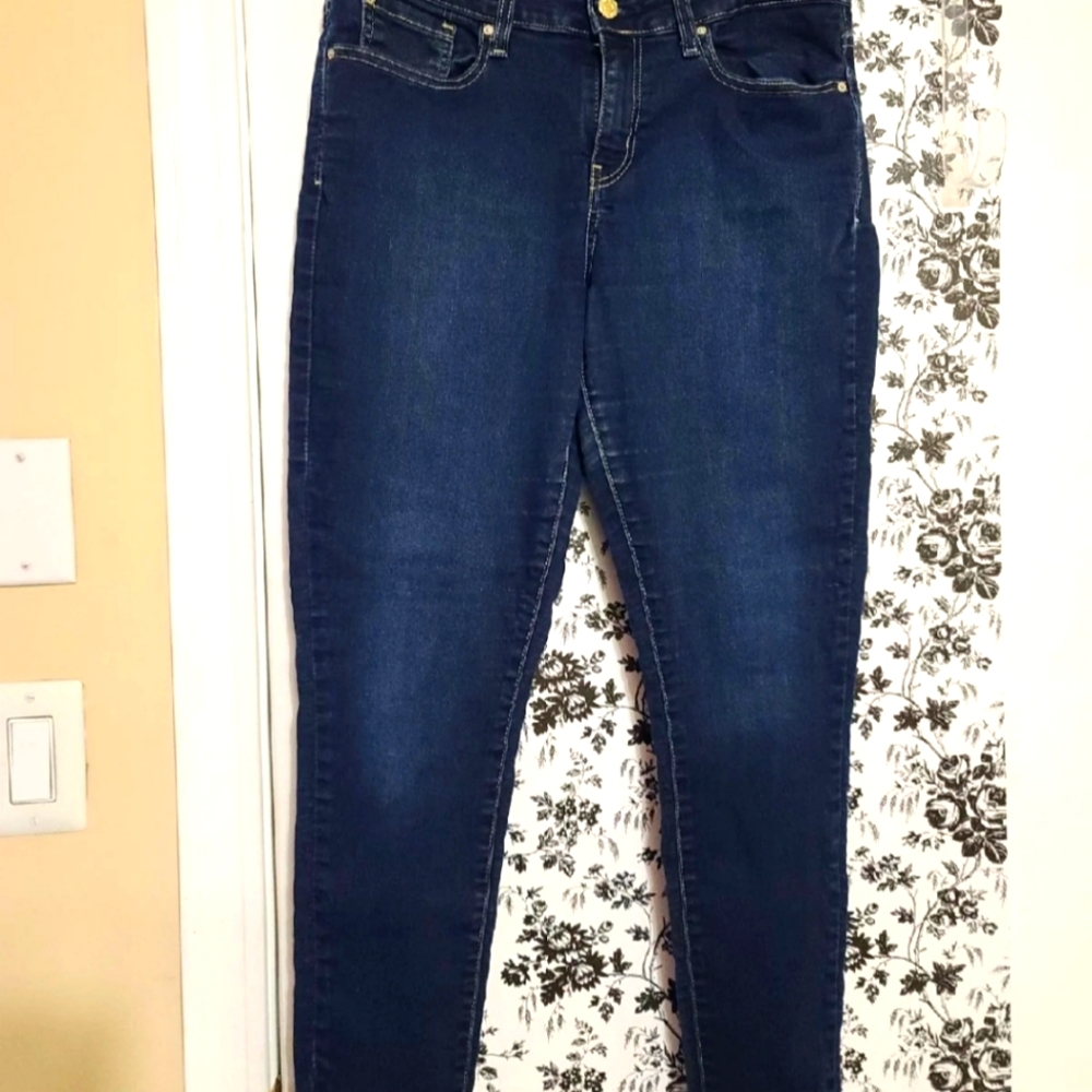 Levi jeans